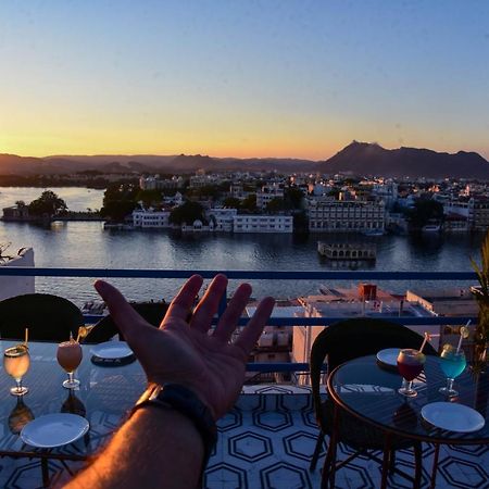 Hotel Casa By The Lake Ουνταϊπούρ Εξωτερικό φωτογραφία