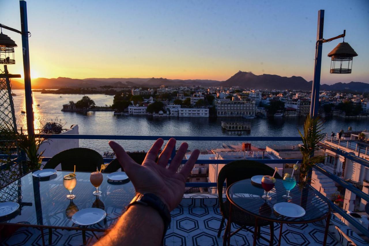 Hotel Casa By The Lake Ουνταϊπούρ Εξωτερικό φωτογραφία
