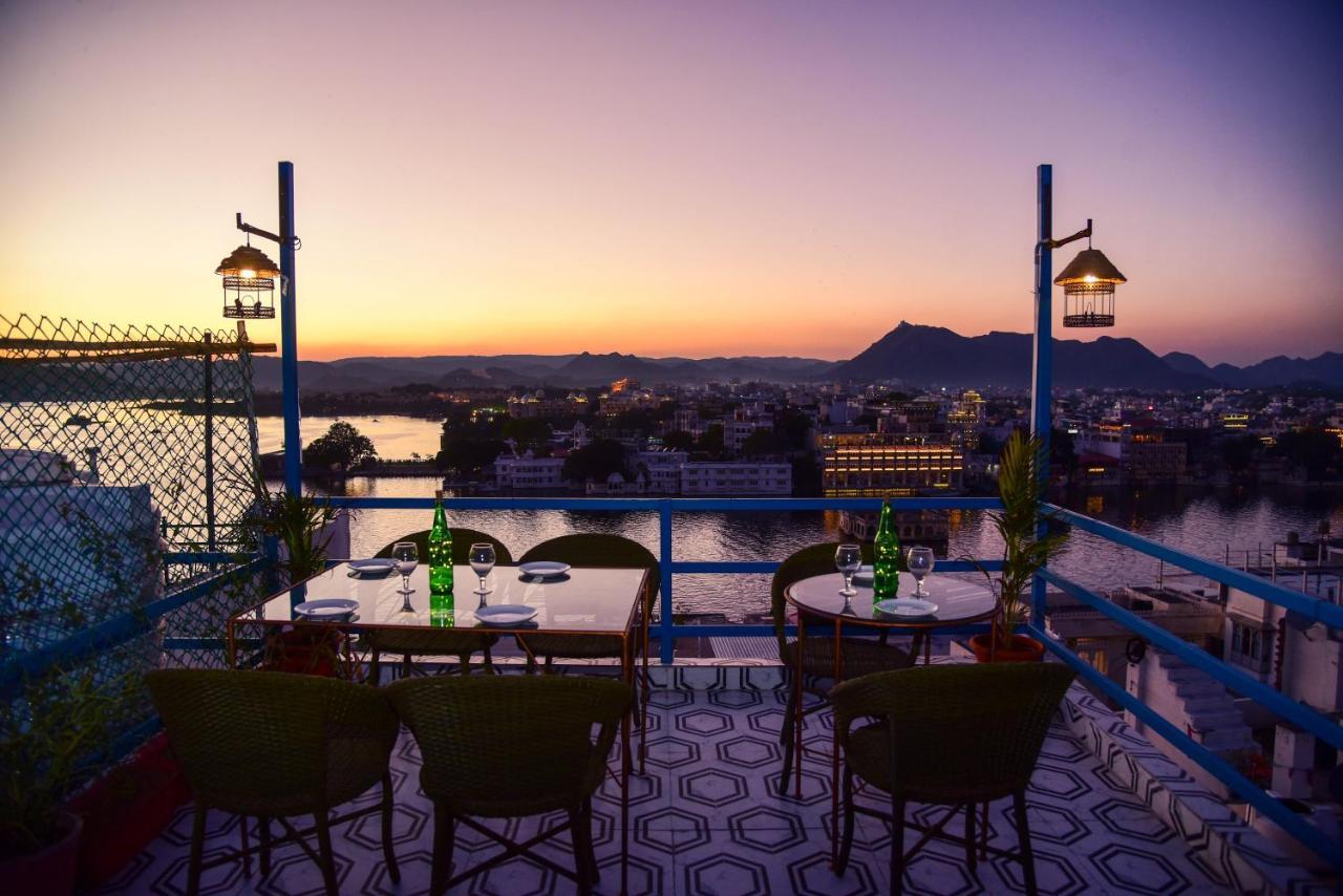Hotel Casa By The Lake Ουνταϊπούρ Εξωτερικό φωτογραφία