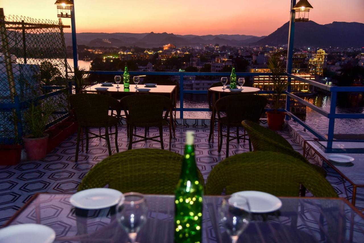 Hotel Casa By The Lake Ουνταϊπούρ Εξωτερικό φωτογραφία