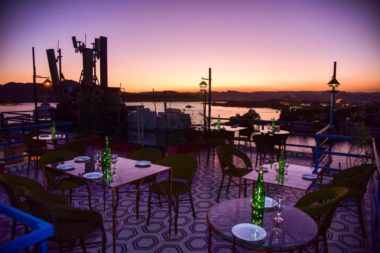 Hotel Casa By The Lake Ουνταϊπούρ Εξωτερικό φωτογραφία