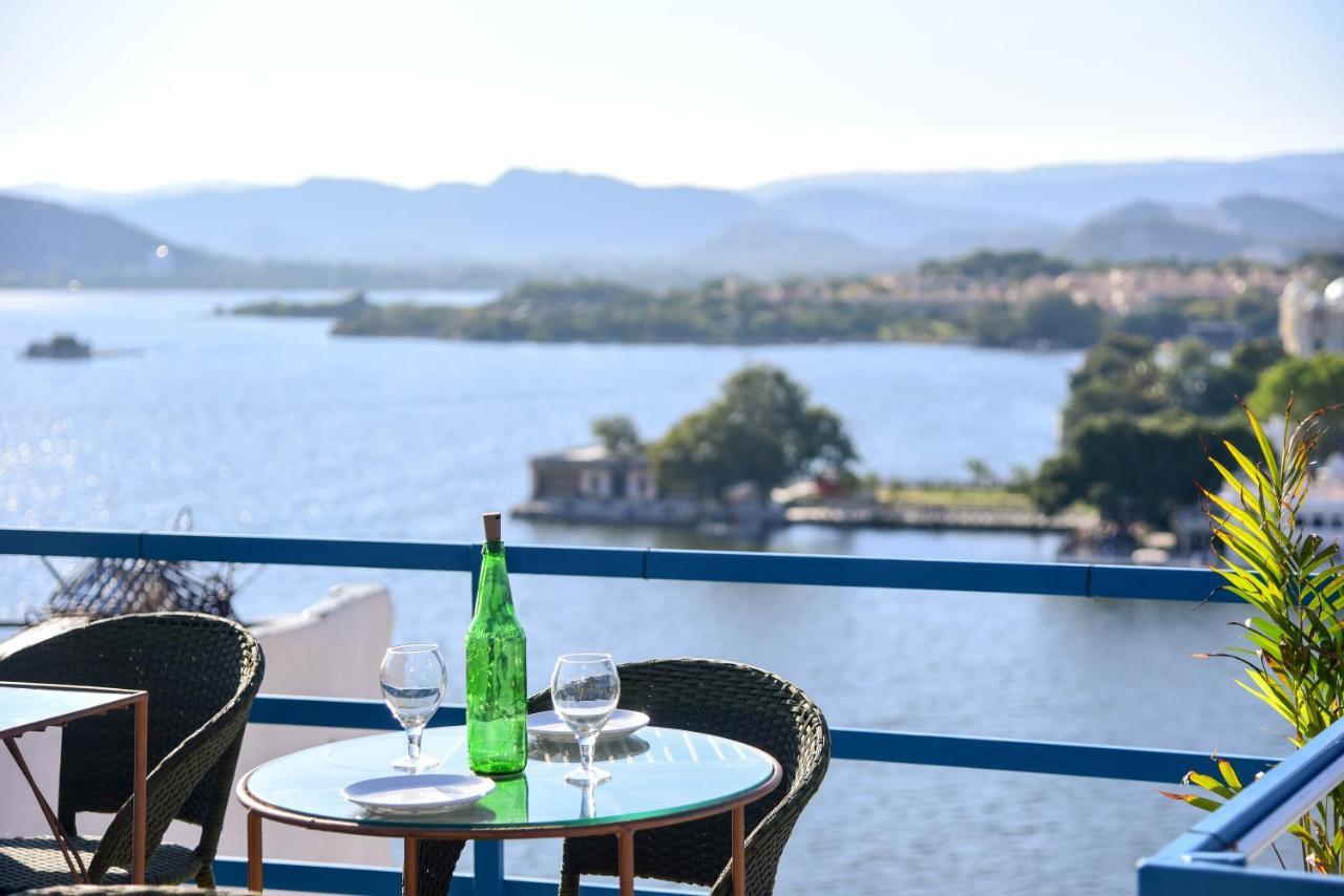 Hotel Casa By The Lake Ουνταϊπούρ Εξωτερικό φωτογραφία