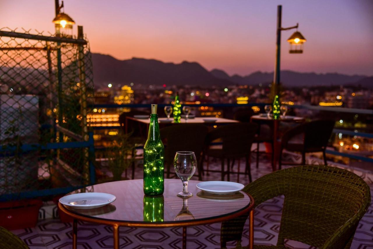 Hotel Casa By The Lake Ουνταϊπούρ Εξωτερικό φωτογραφία